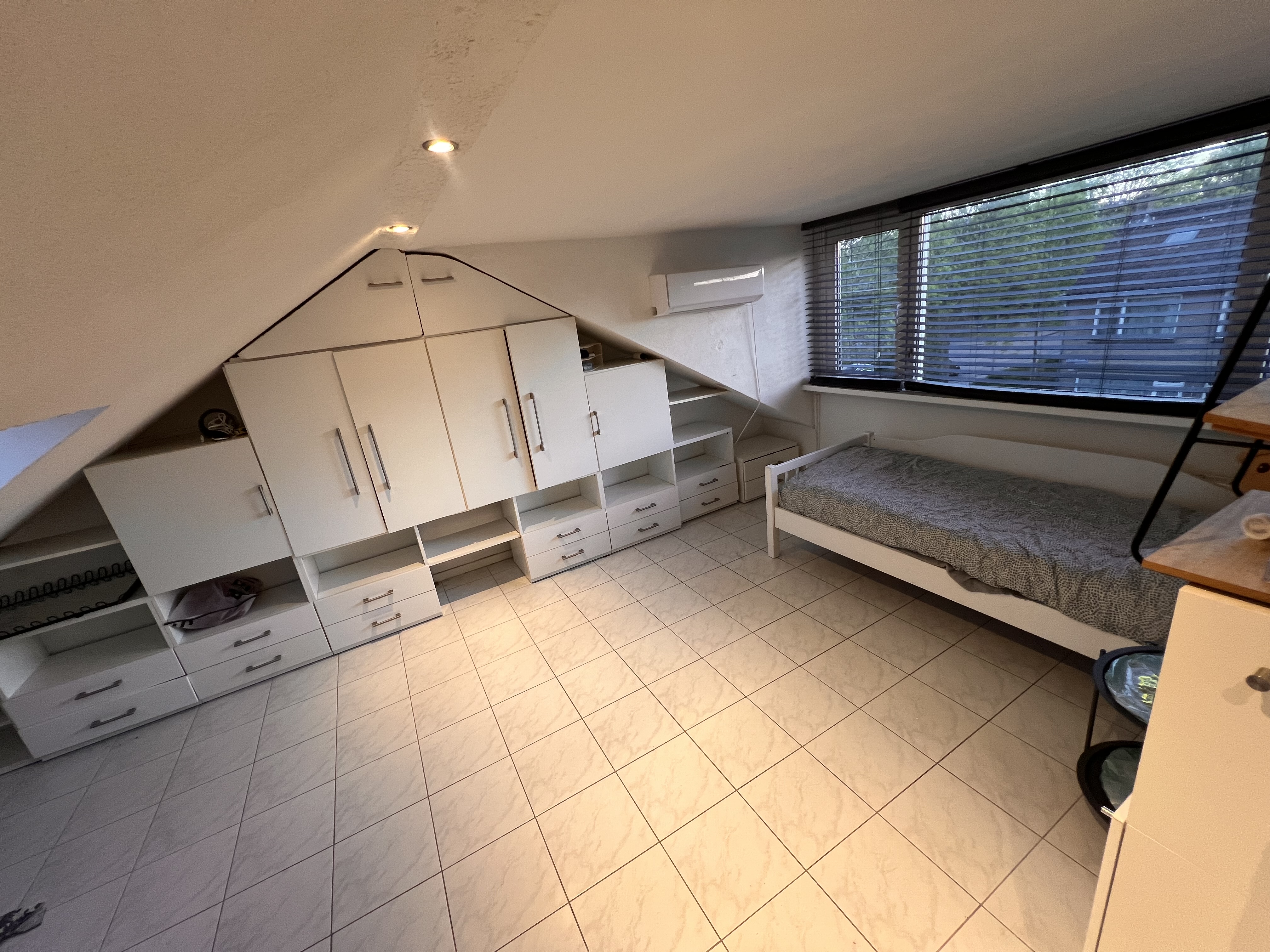 For rent: Rotterdam / €900.00 p.m. / 25.00m2