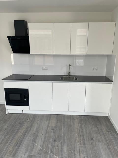 For rent:  Deventer  / €950.00 p.m. / 30.00m2