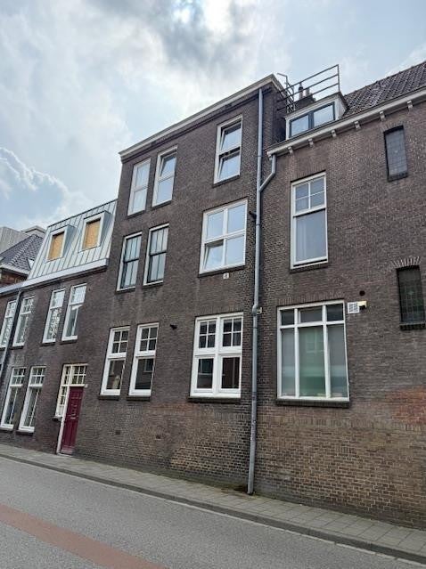Te huur: Nijmegen / €520625,00 p.m. / 202,00m2