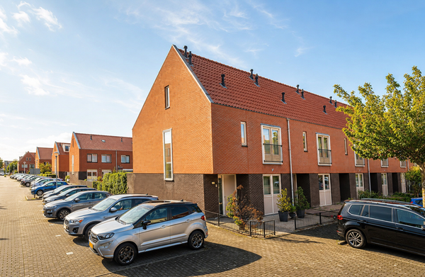 Te huur: Nieuw-Vennep / €1350 p.m. / 131m2