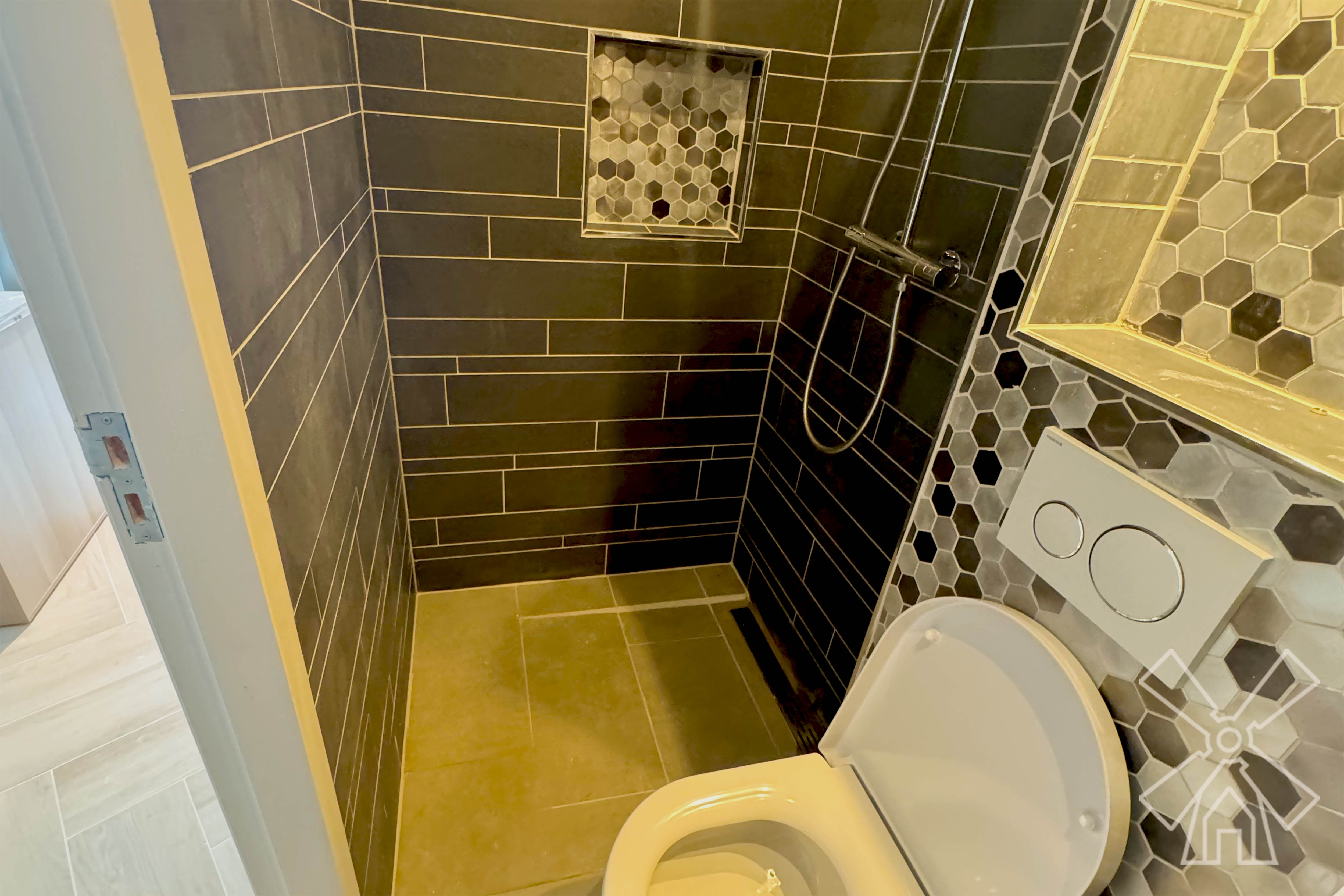 For rent: Den Haag / €1426 p.m. / 12m2