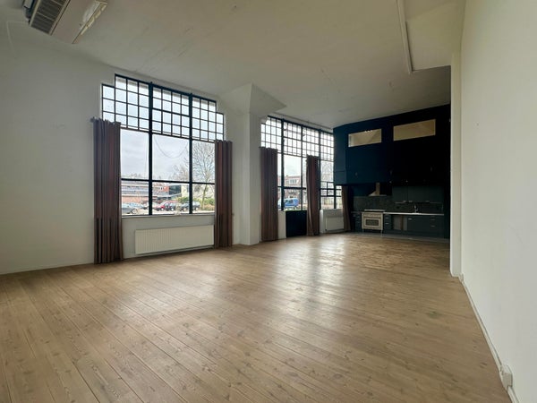 For rent:  Zaandam  / €2295.00 p.m. / 211.00m2