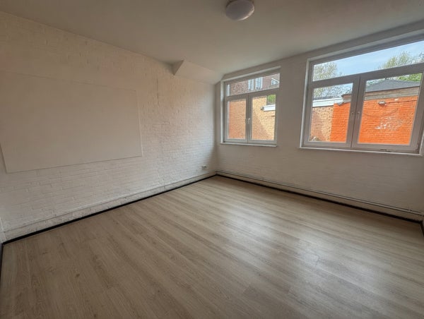 Te huur: Heerlen / €420,00 p.m. / 18,00m2