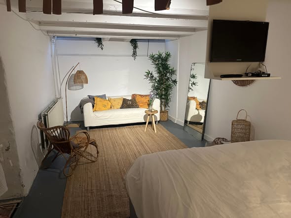 For rent: Amsterdam / €1100.00 p.m. / 25.00m2