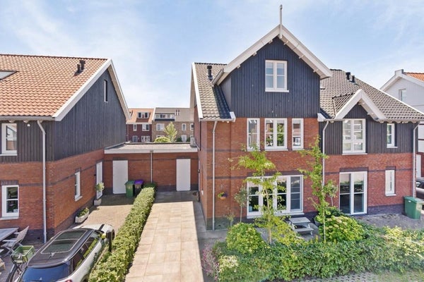 Te huur: Pijnacker / €2750 p.m. / 155m2