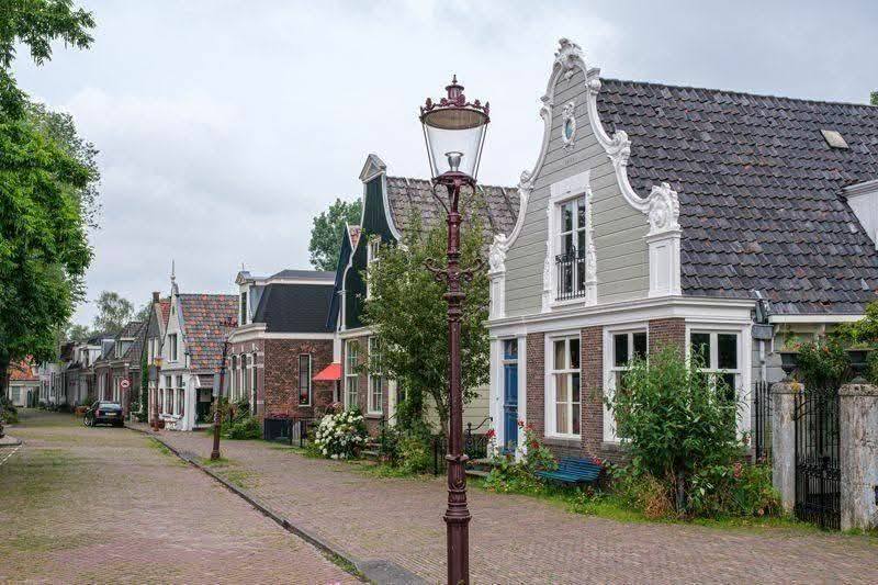 For rent: Amsterdam / €800.00 p.m. / 850.00m2