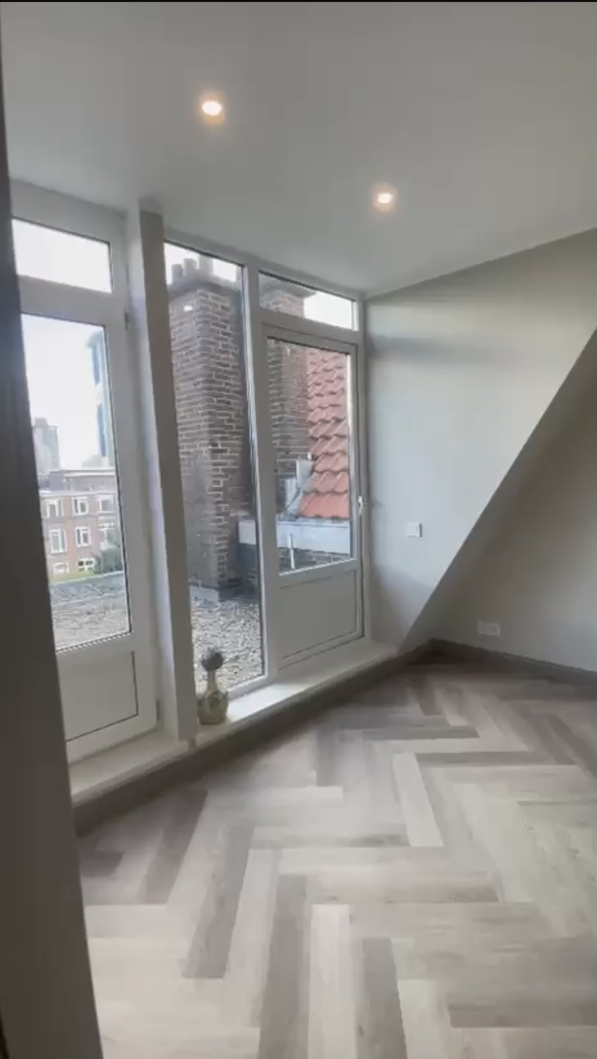 Te huur: Den Haag / €1200 p.m. / 15m2