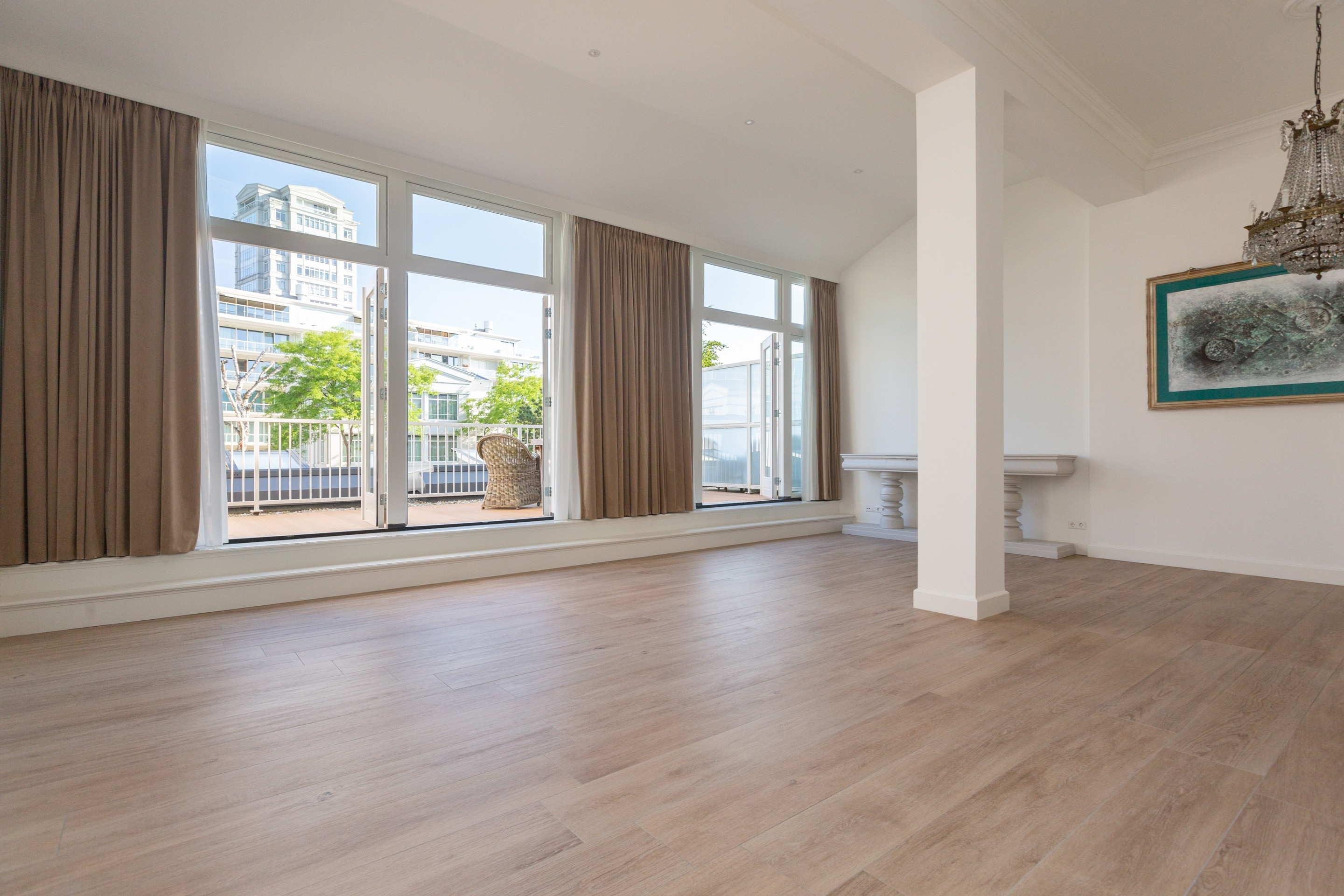 Te huur: Den Haag / €3950 p.m. / 168m2