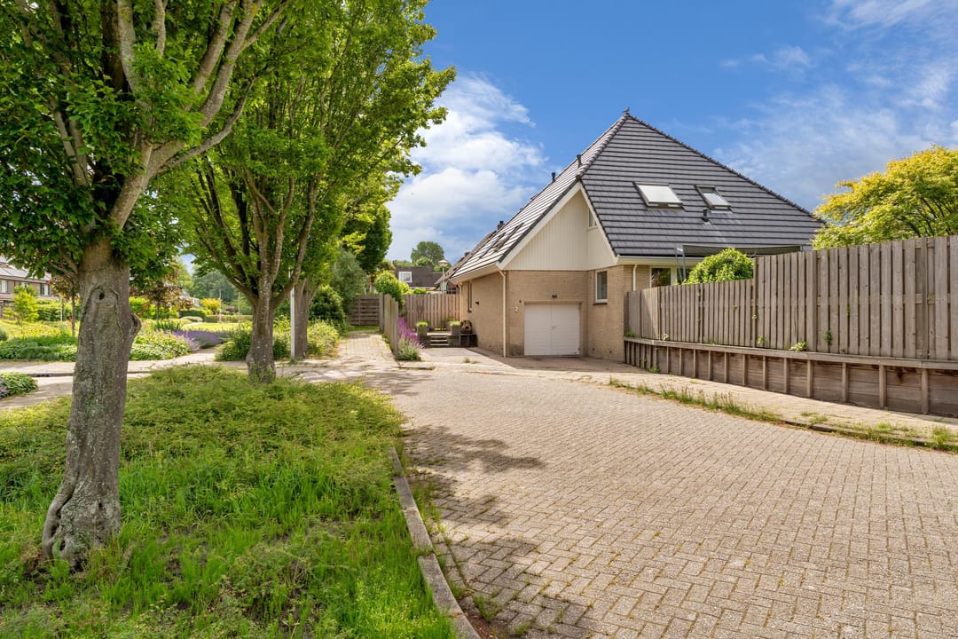 Te huur: Zoetermeer / €3350,00 p.m. / 166,00m2