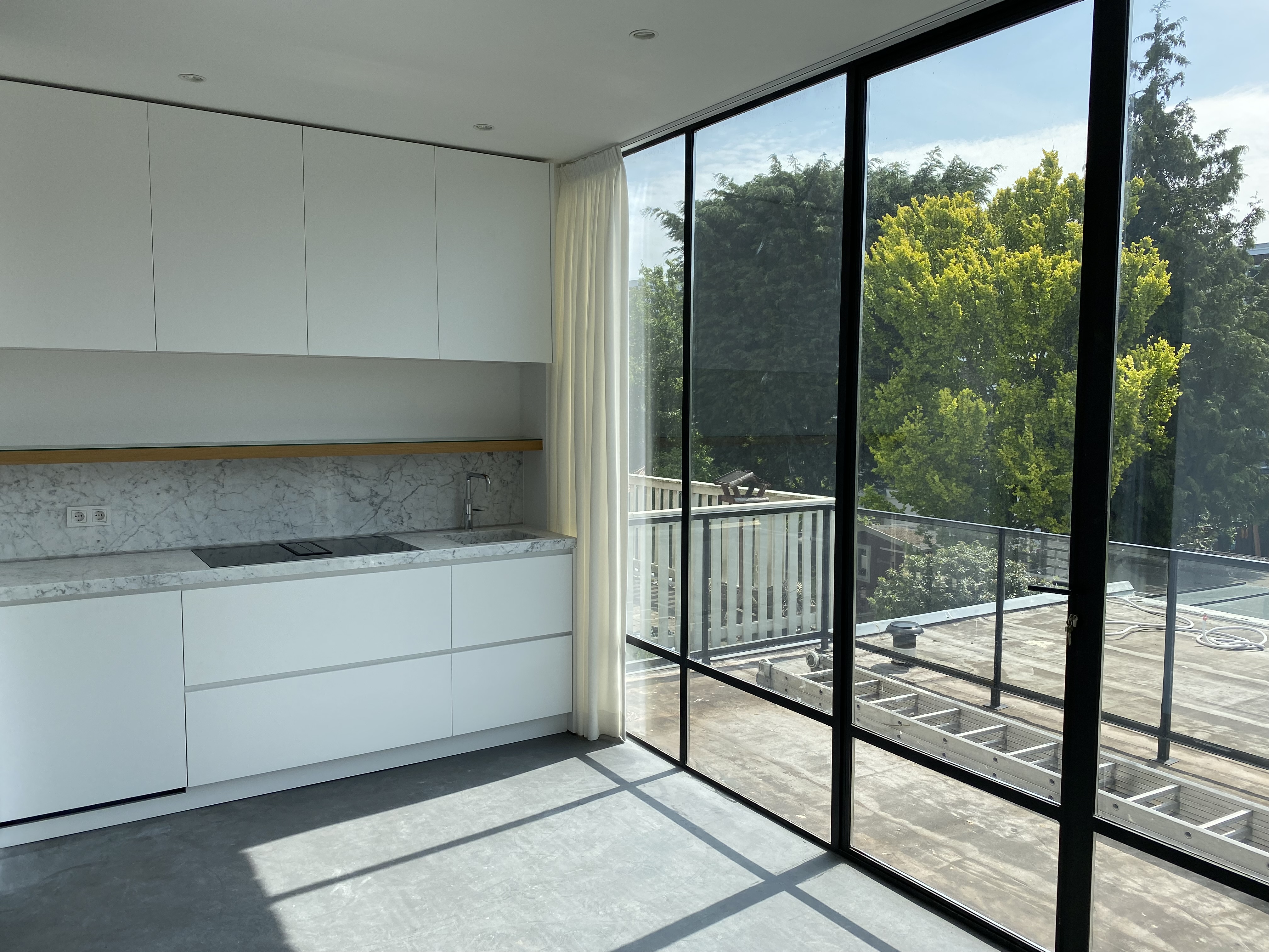 For rent: Den Haag / €1050 p.m. / 25m2