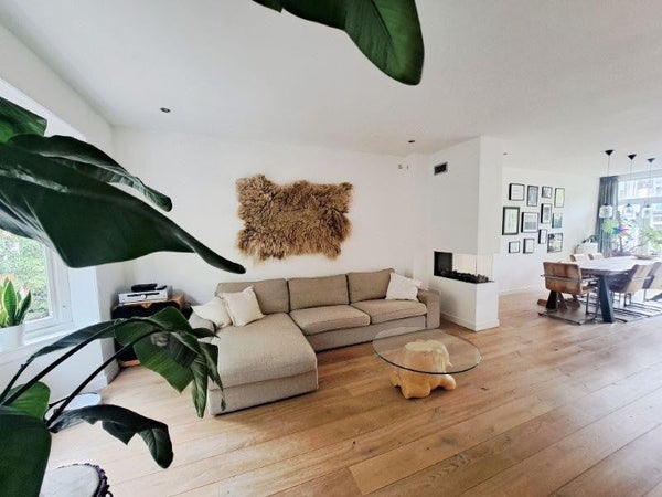 Te huur:  Amsterdam  / €2999,00 p.m. / 90,00m2