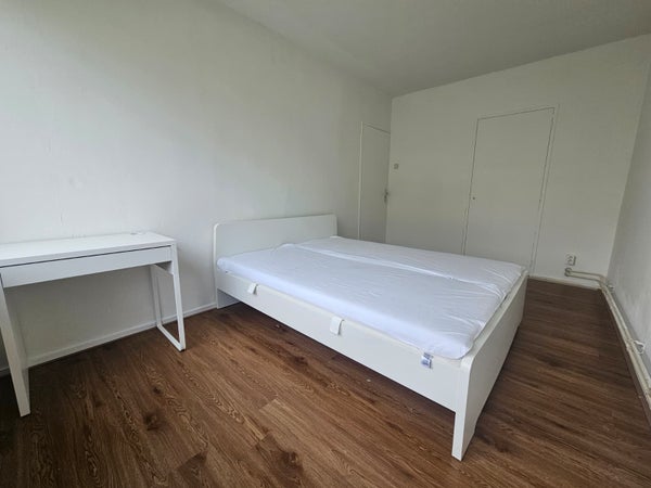Te huur:  Tilburg  / €415,00 p.m. / 12,00m2