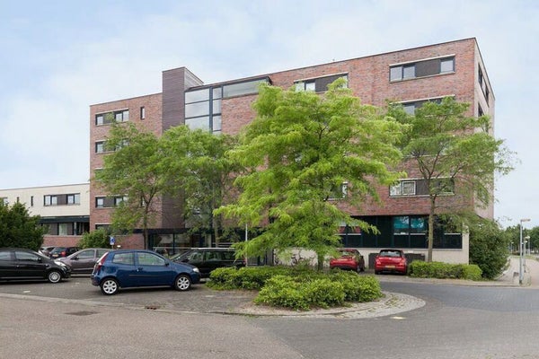 For rent: Almere / €1239 p.m. / 94m2