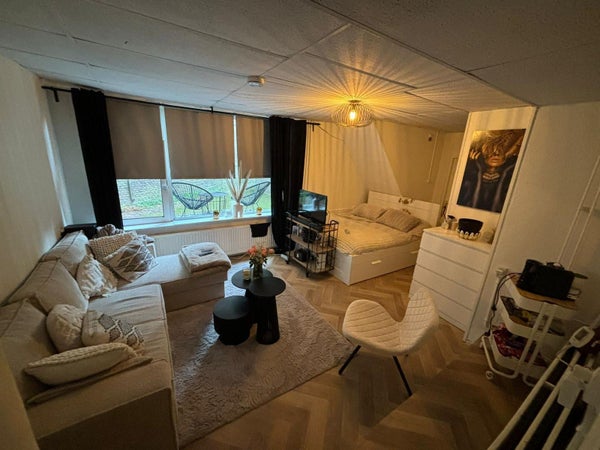 Te huur: Leiden / €800950 p.m. / 28m2