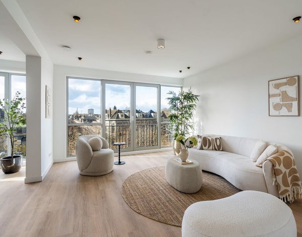 For rent:  Rotterdam  / €2900 p.m. / 111m2