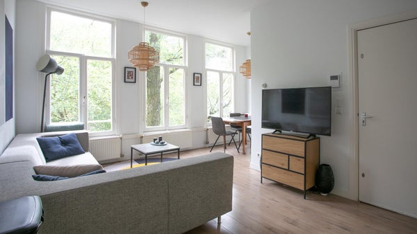 Te huur:  Amsterdam  / €1999,00 p.m. / 50,00m2
