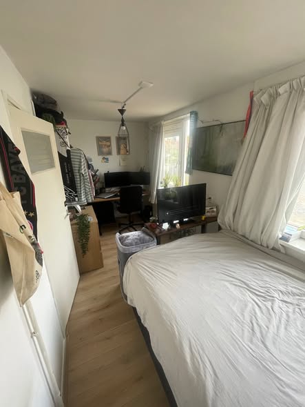 For rent: Amsterdam / €970.00 p.m. / 10.00m2