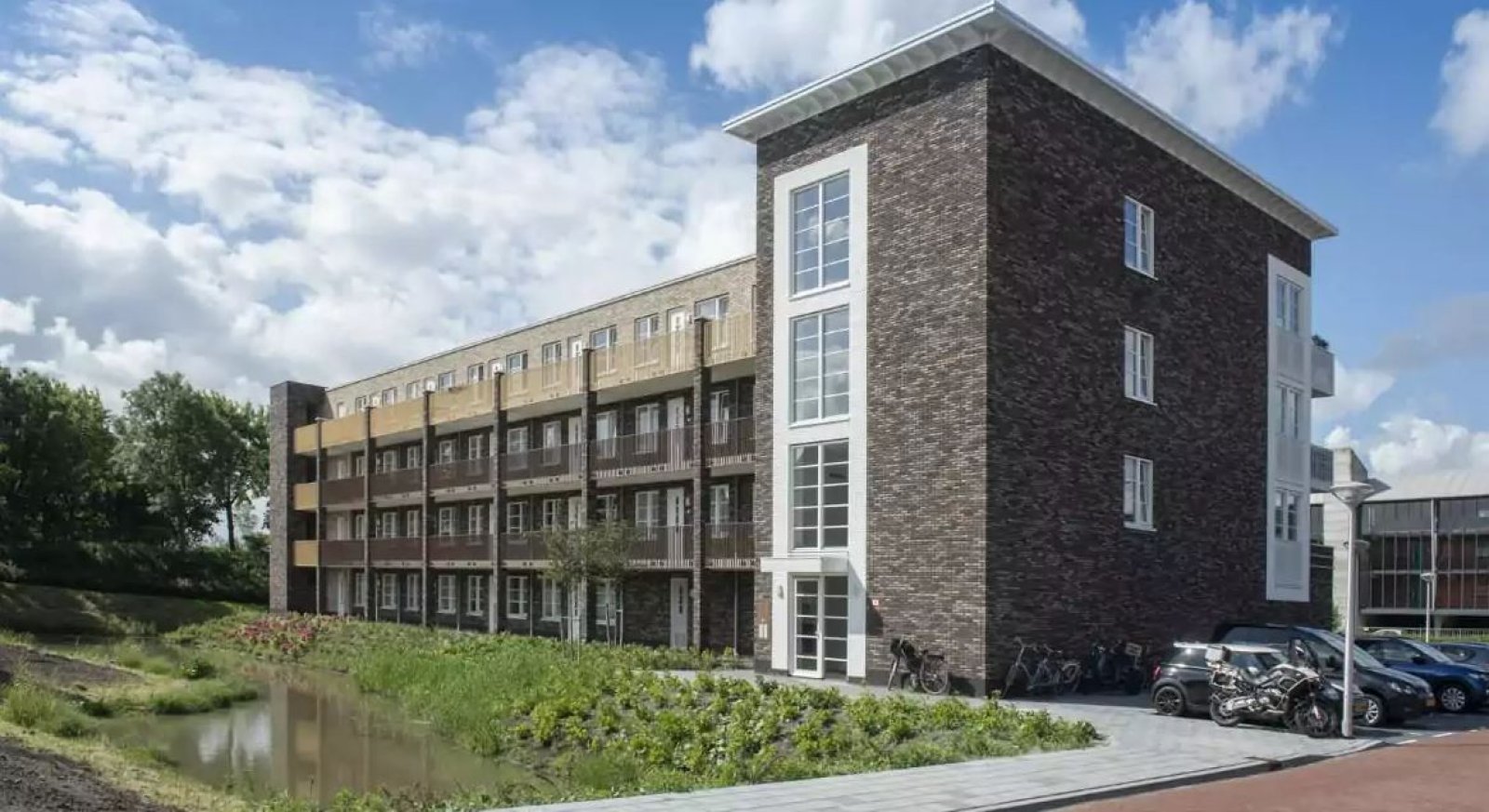 For rent: Aalsmeer / €2100.00 p.m. / 127.00m2