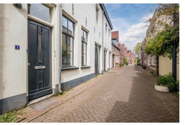 Te huur:  Zutphen  / €2000 p.m. / 155m2
