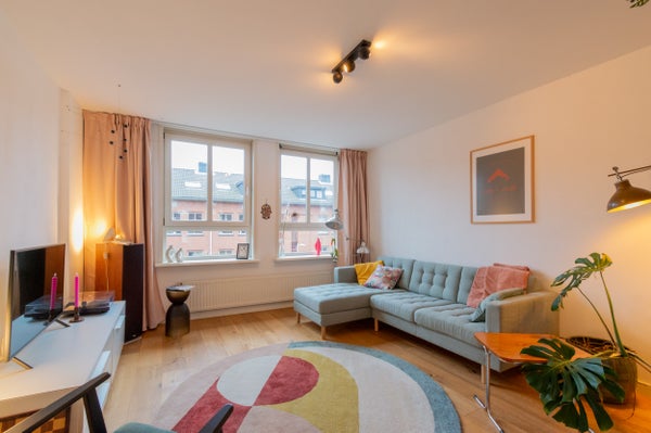 Te huur:  Amsterdam  / €2950,00 p.m. / 90,00m2