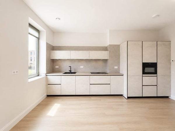 For rent:  Almere  / €3000.00 p.m. / 180.00m2