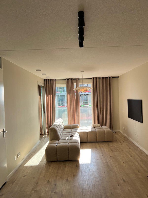 For rent: Amsterdam / €860 p.m. / 50m2