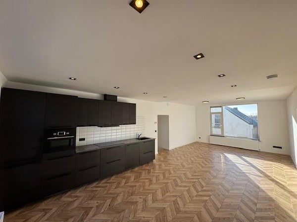 Te huur:  Pernis Rotterdam  / €2400,00 p.m. / 113,00m2