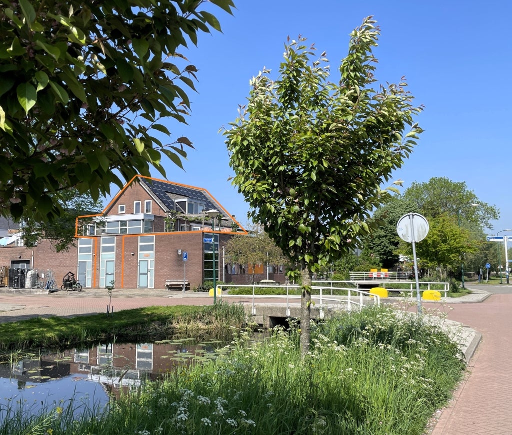 For rent: Woerden / €2000 p.m. / 235m2