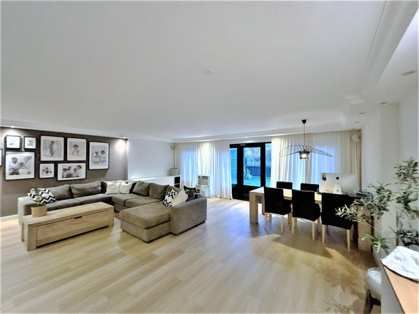 For rent: Amsterdam / €2750.00 p.m. / 165.00m2