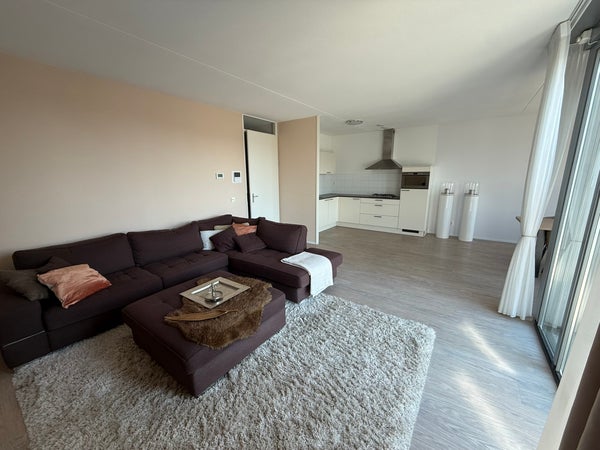 For rent:  Rotterdam  / €2400.00 p.m. / 98.00m2