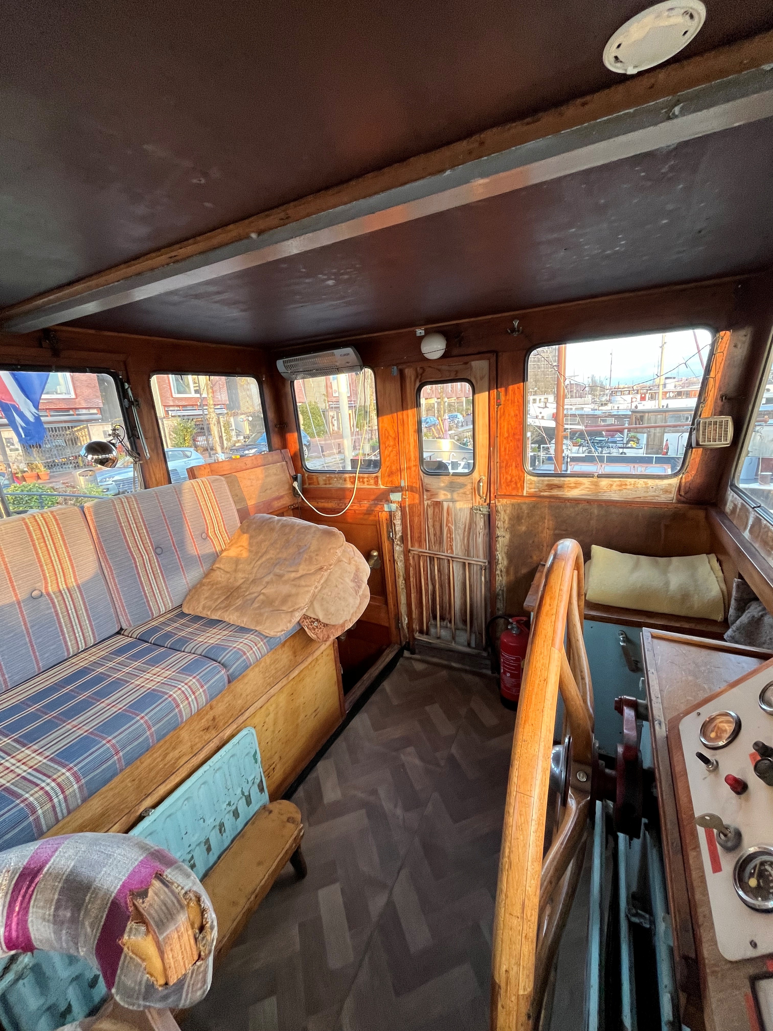 For rent: Amsterdam / €1000.00 p.m. / 180.00m2