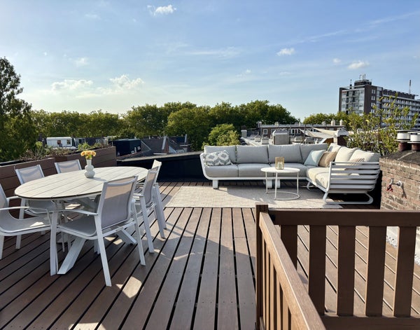 Te huur:  Rotterdam  / €2725 p.m. / 126m2