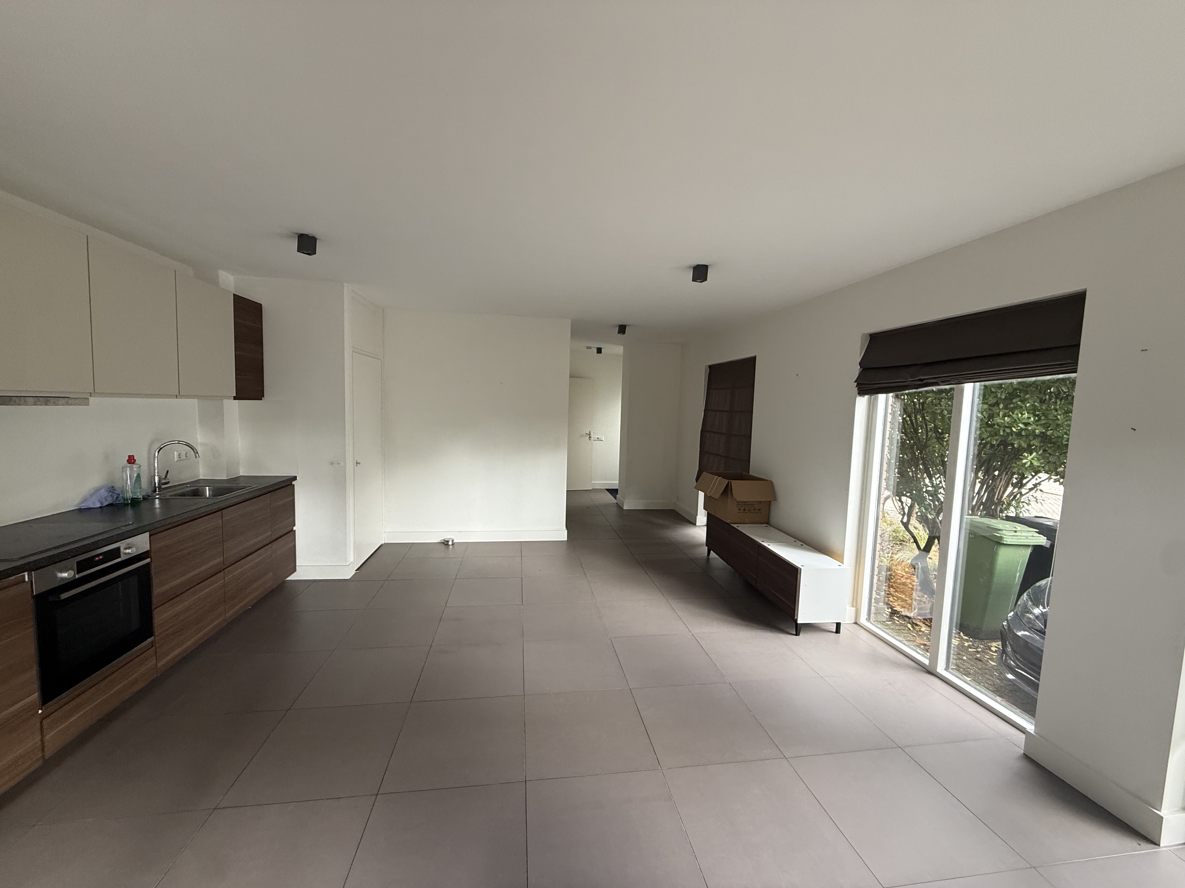 Te huur: Nieuw-Vennep / €1500 p.m. / 50m2
