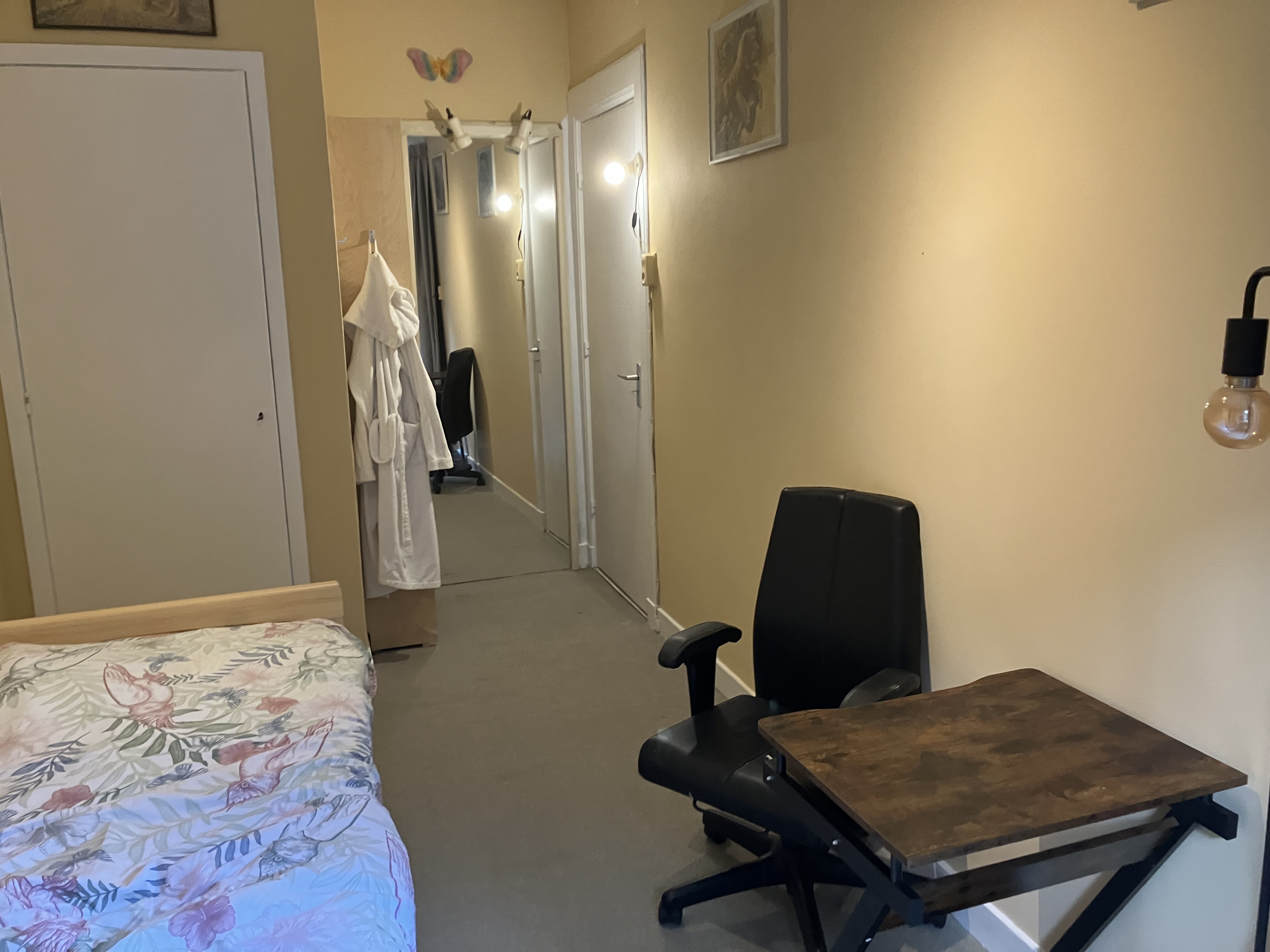 For rent: Amsterdam / €800 p.m. / 15m2