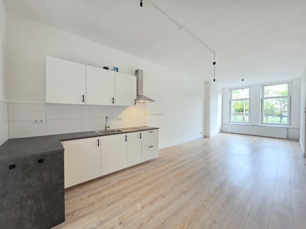 Te huur:  Rotterdam  / €2395 p.m. / 143m2