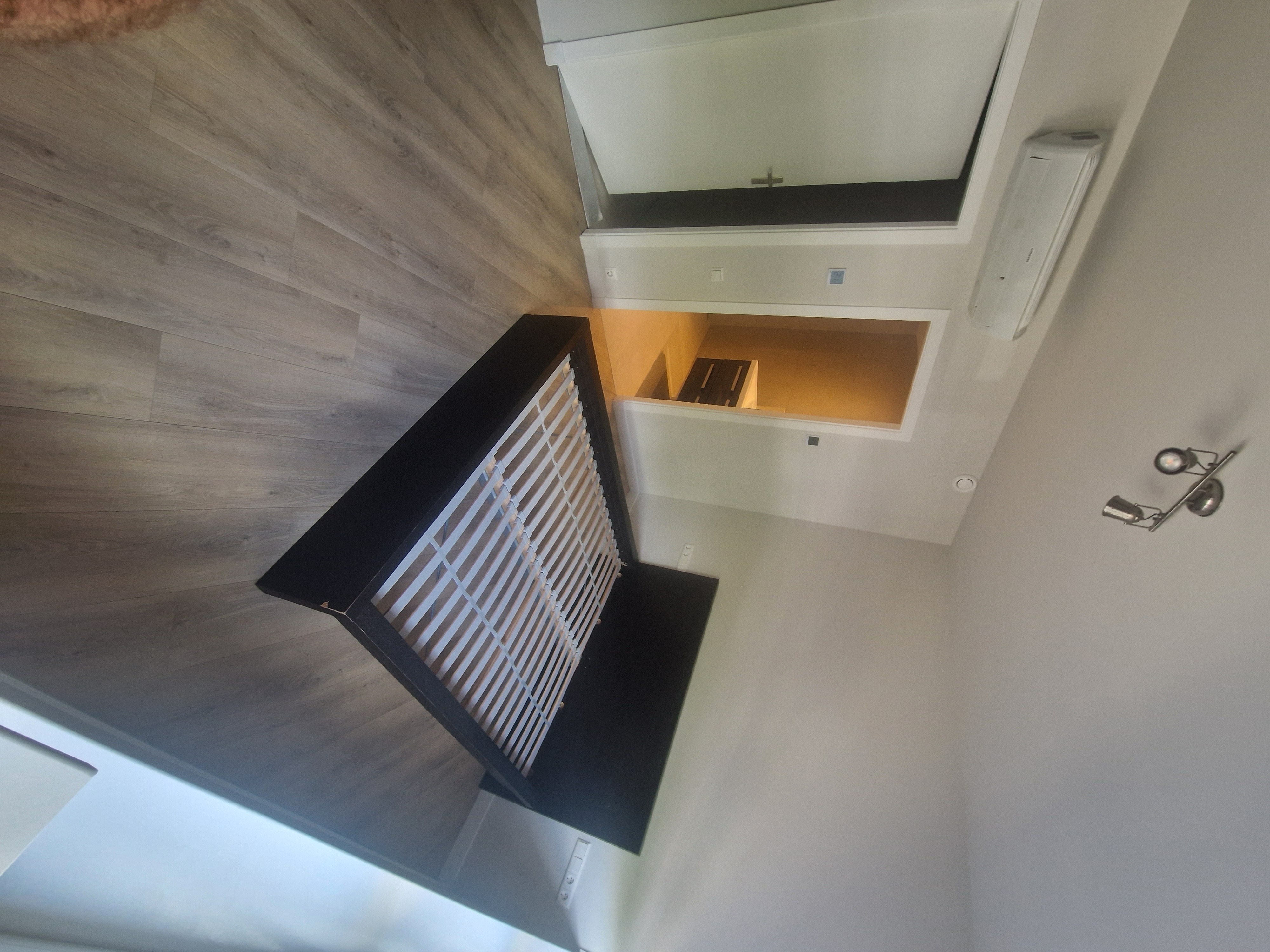 For rent: Zoetermeer / €1000.00 p.m. / 17.00m2