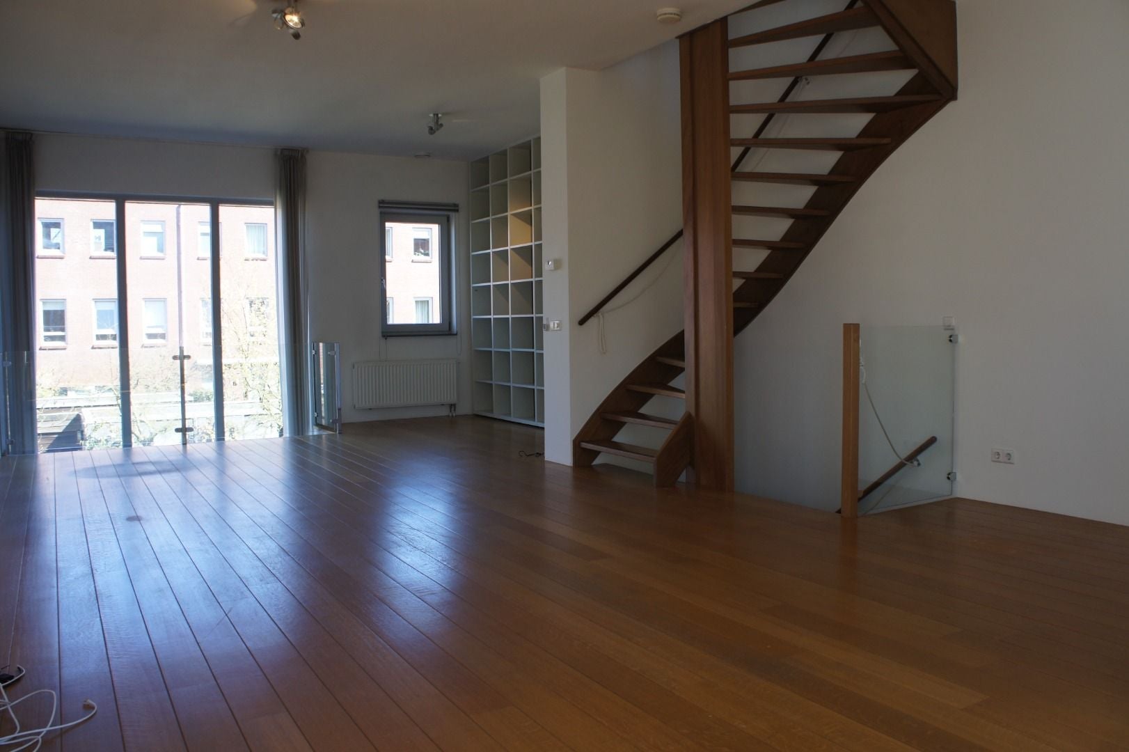 For rent: Den Haag / €3650 p.m. / 155m2