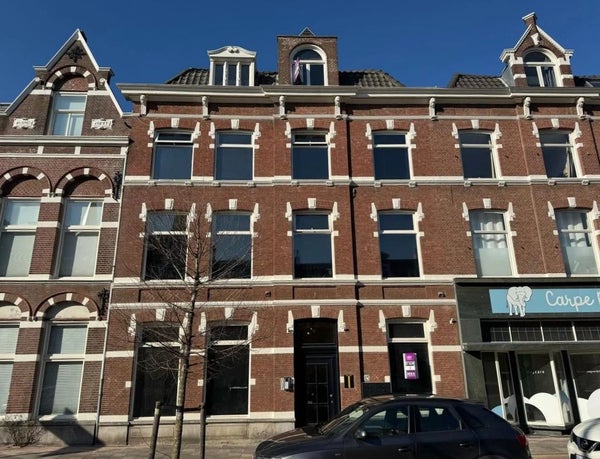 Te huur: Den Haag / €20002271 p.m. / 81m2
