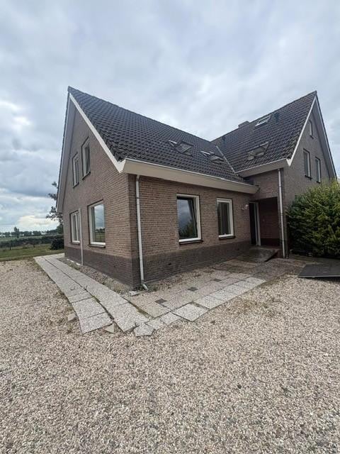 Te huur: Groot-Ammers / €2500 p.m. / 135m2