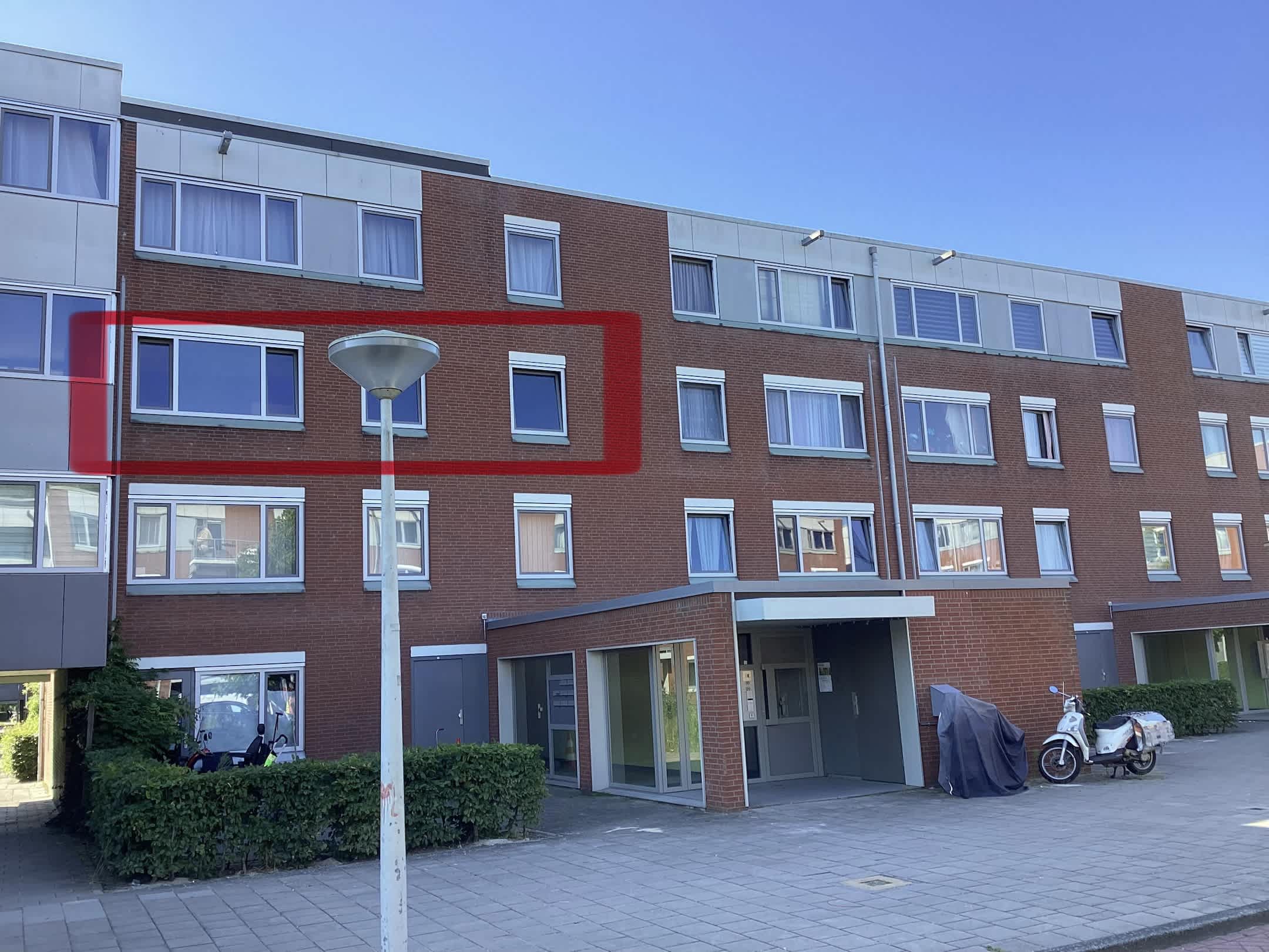 For rent: Amsterdam / €932 p.m. / 61m2