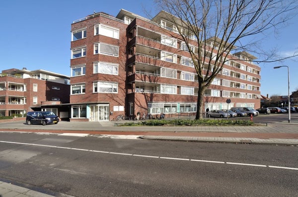 For rent:  Breda  / €2700.00 p.m. / 135.00m2