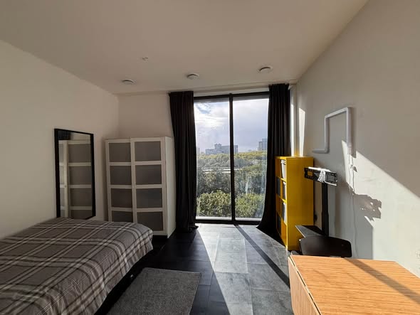 For rent: Amsterdam / €950 p.m. / 22m2