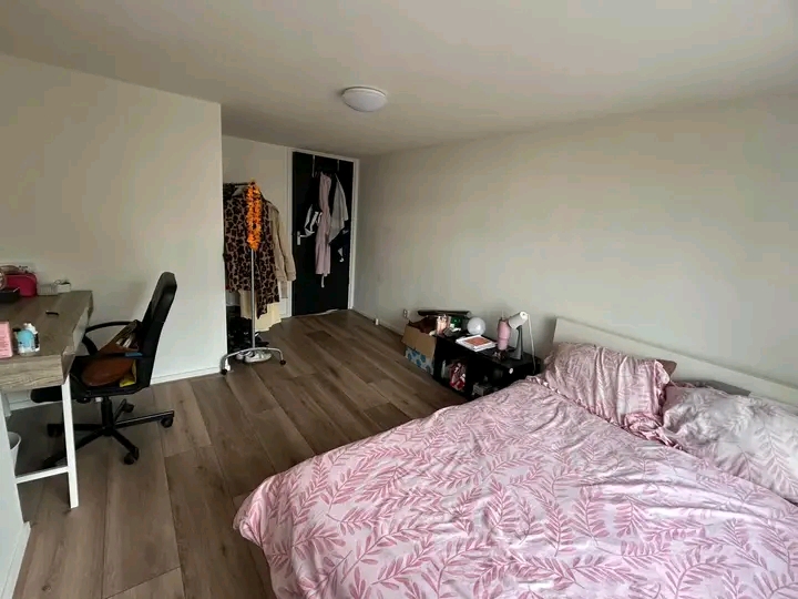 Te huur: Rotterdam / €56 p.m. / 80m2