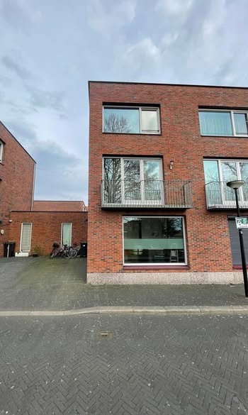 For rent: Amsterdam / €658.60 p.m. / 10.00m2