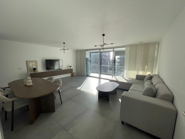 Te huur: Rotterdam / €2800,00 p.m. / 96,00m2