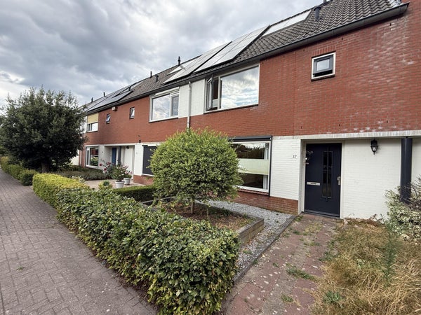 Te huur:  Apeldoorn  / €1800 p.m. / 100m2