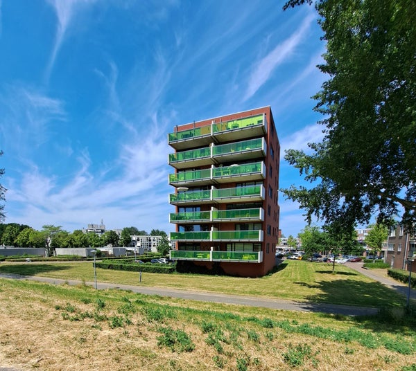 Te huur:  Almere  / €1600 p.m. / 117m2