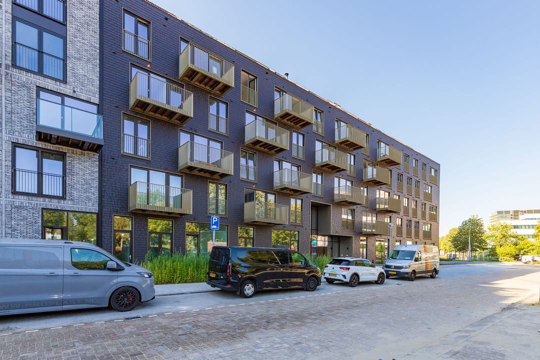For rent: Hoofddorp / €2150 p.m. / 56m2