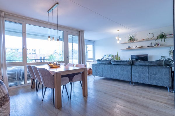 For rent:  Amsterdam  / €2450 p.m. / 97m2