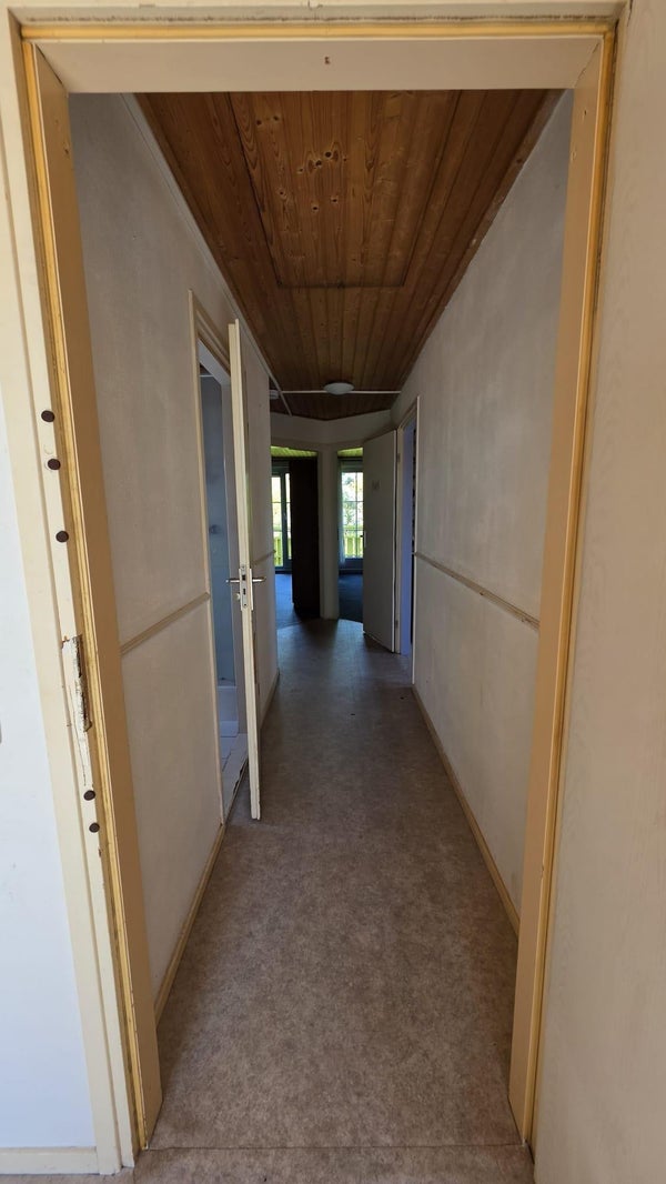 For rent:  Almere  / €5000.00 p.m. / 255.00m2